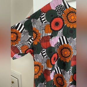 Uniqlo /Marimekko t-shirt - rare perfect fall colors!